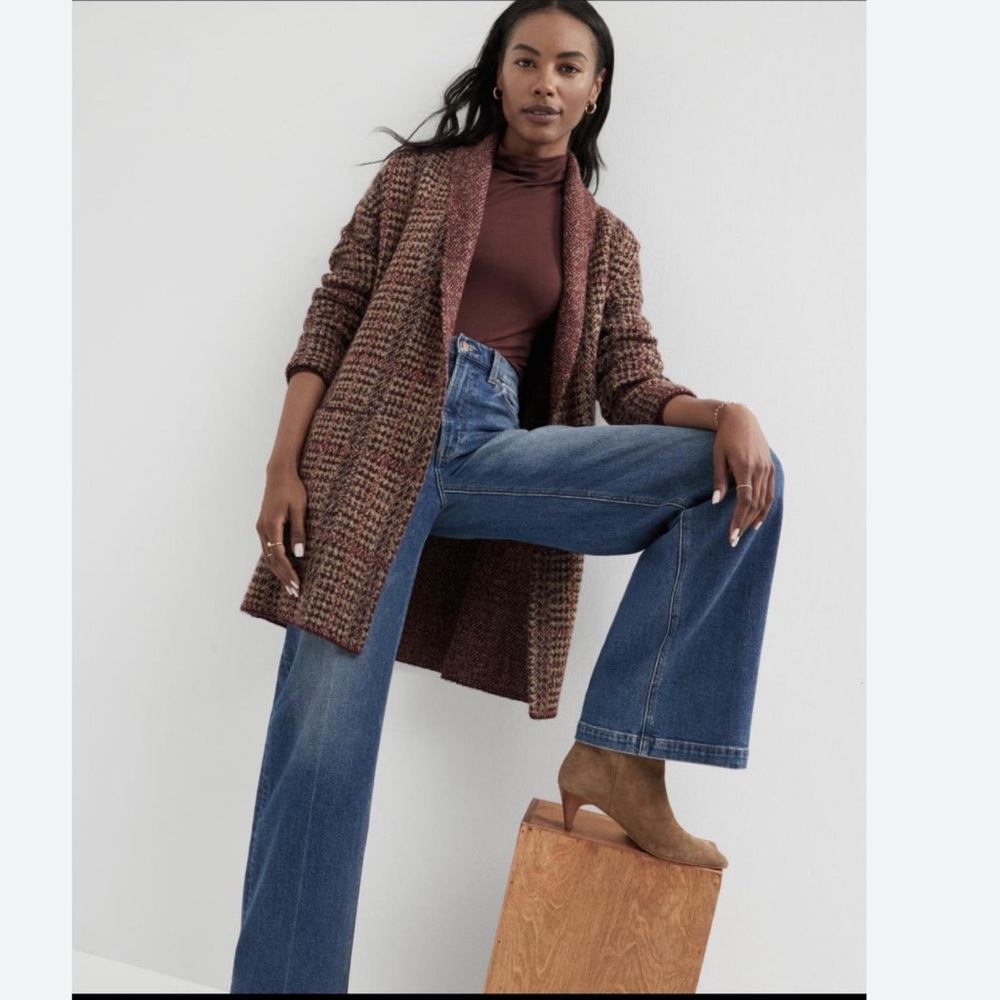 Lety & Me Brown Plaid Sweater With Pockets. Size XL